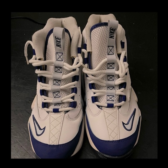 Blue and white Nike Griffey worn once or twice still in good condition - Picture 2 of 4